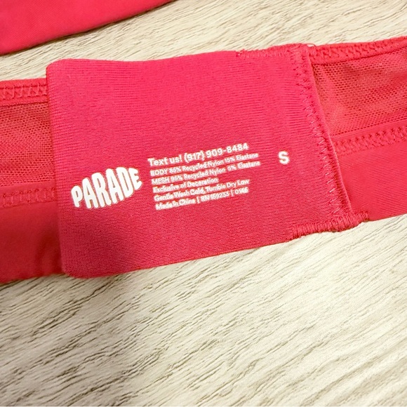 Parade Re:Play Ultra-Soft Scoop Bralette, red - Picture 2 of 2